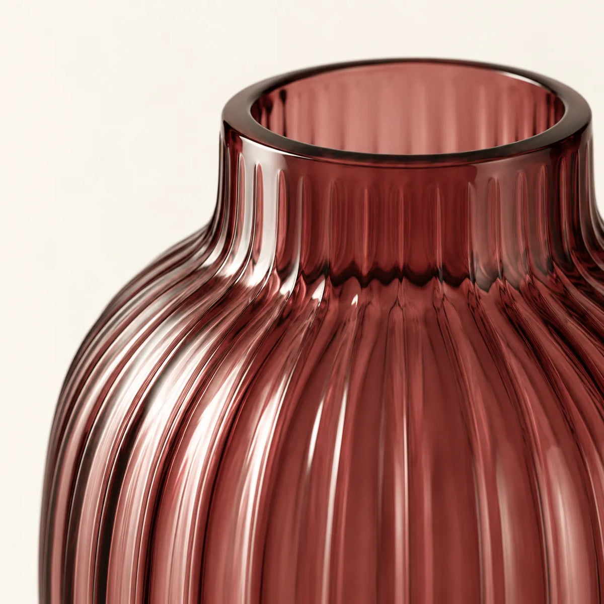 Solenne Ribbed Glass Vase